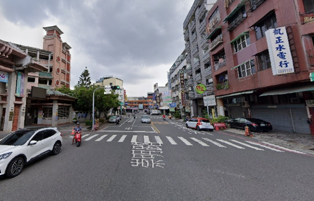 崇明國小芳鄰騎樓透天,台南市東區崇德路