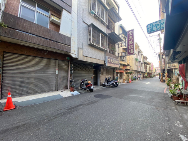 南園近開元角窗超值店面,台南市北區南園街