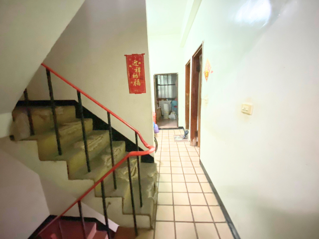 東門路靜巷面寬透天,台南市東區東門路三段