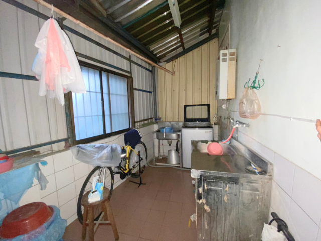 東門路靜巷面寬透天,台南市東區東門路三段