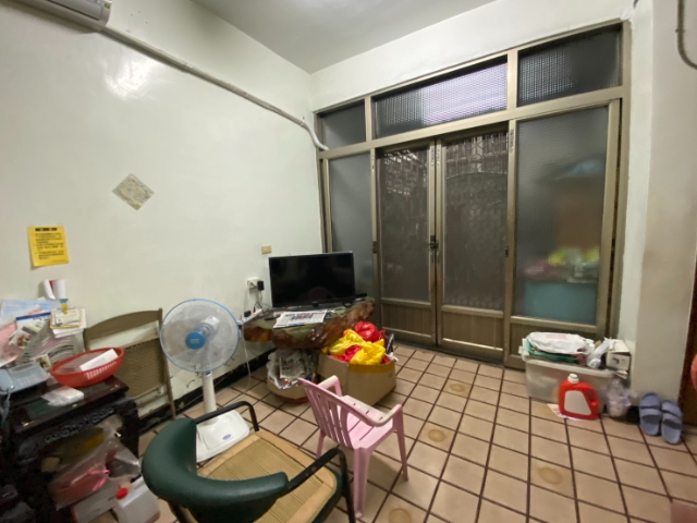 東門路靜巷面寬透天,台南市東區東門路三段