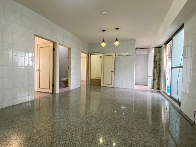 探索公園芳鄰三房車位華廈,台南市永康區永中街