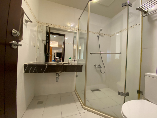 最愛峰雲會三房平車,台南市東區仁和路